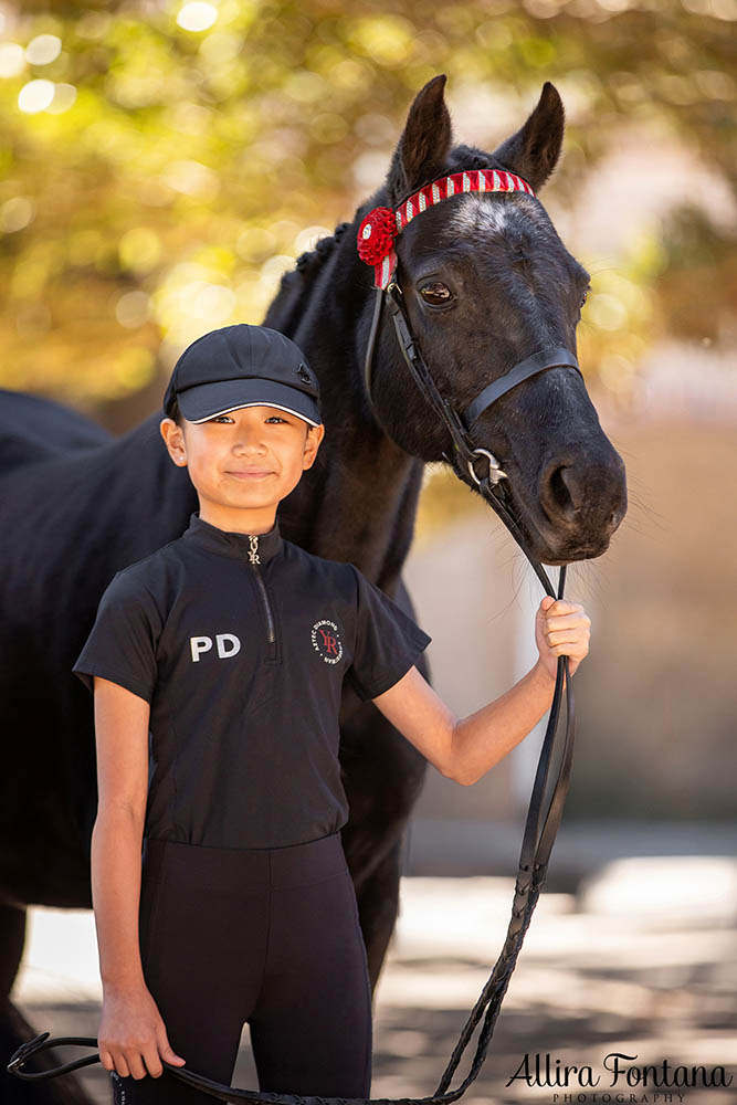 Pippa, Minnie and Georgie's photo session at Centennial Parklands Equestrian Centre