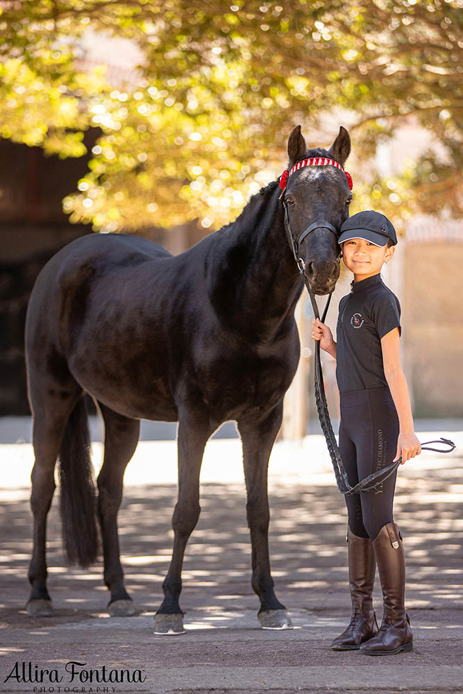 Pippa, Minnie and Georgie's photo session at Centennial Parklands Equestrian Centre