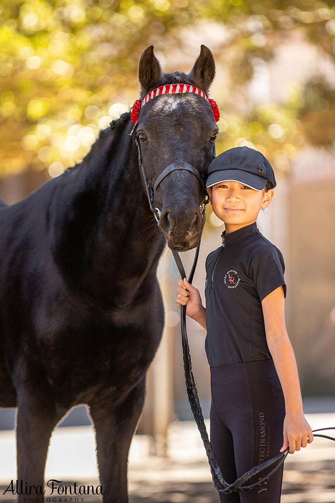 Pippa, Minnie and Georgie's photo session at Centennial Parklands Equestrian Centre